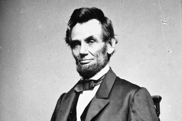 Abraham Lincoln: Presiden yang Mengubah Sejarah Amerika
